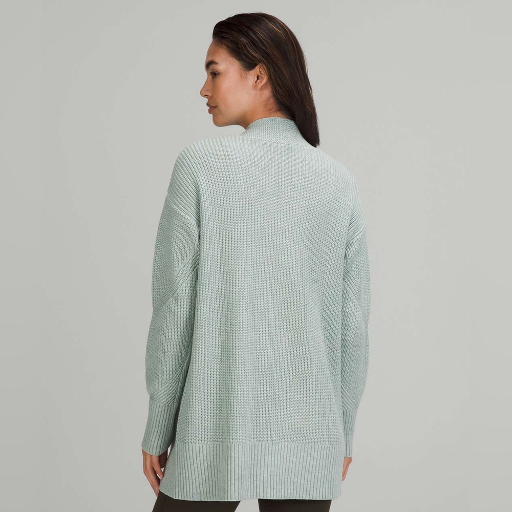 SOLD Lululemon Cashlu Sweater Wrap in Heathered Silver Blue Size M/L - Picture 2 of 8